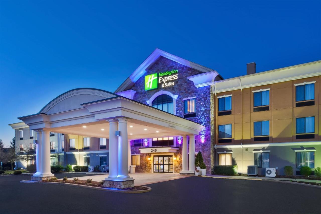 Holiday Inn Express Hotel & Suites Warminster-Horsham, An Ihg Hotel Exterior photo